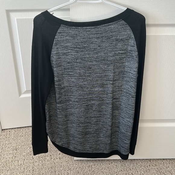 Gap Sweater - Picture 2 of 2